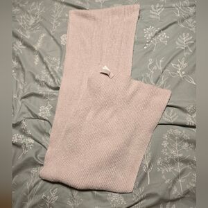 Barefoot Dreams Cozy Chic Lite Soft Pink Knit Scarf - USED TWICE